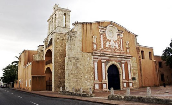 Universidad de Santo Tomás de Aquino -La Española-